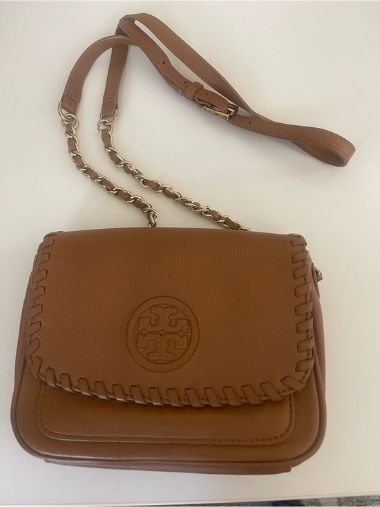 Tory Burch Handbags - Tory Burch Saddle Brown Leather  Crossbody